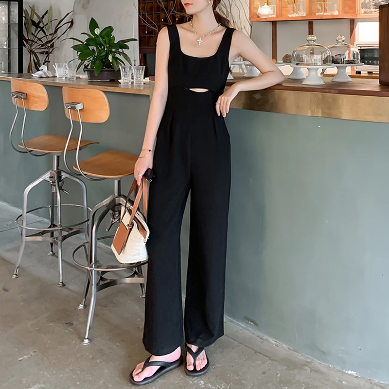 Summer Backless Jumpsuits for Women Sleeveless Spaghetti Strap Loose Jumpsuits High Waist Off Shoulder Sexy Women Romper
Summer Backless Jumpsuits for Women Sleeveless Spaghetti Strap Loose Jumpsuits High Waist Off Shoulder Sexy Women Romper