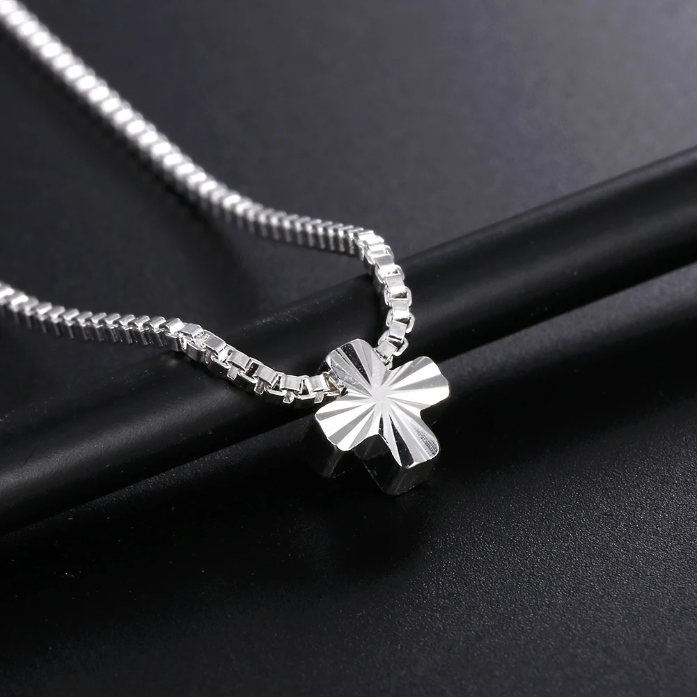925 Sterling Silver fine charm cross Pendant Box chain Necklace For Women men party Fashion brands Jewelry Christmas Gifts
925 Sterling Silver fine charm cross Pendant Box chain Necklace For Women men party Fashion brands Jewelry Christmas Gifts