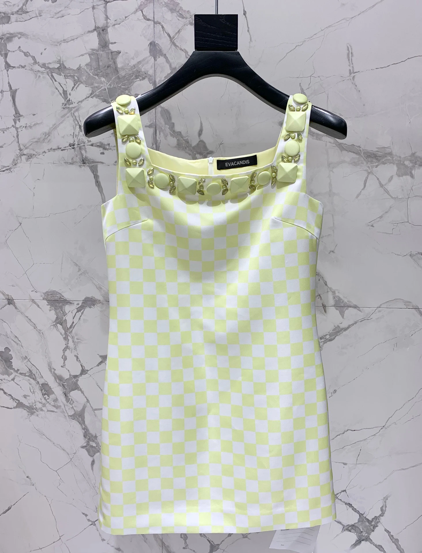 EVACANDIS Women Spaghetti Strap Buttons Diamond Fluorescent Green Plaid Mini Dress Summer New Sweet High Street Luxury Clothes
EVACANDIS Women Spaghetti Strap Buttons Diamond Fluorescent Green Plaid Mini Dress Summer New Sweet High Street Luxury Clothes