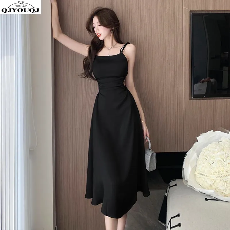 

French Haute Couture Camisole Dress 2024 Summer New Women's Seaside Vacation Temperament Exposed Waist Long Beach Skirt