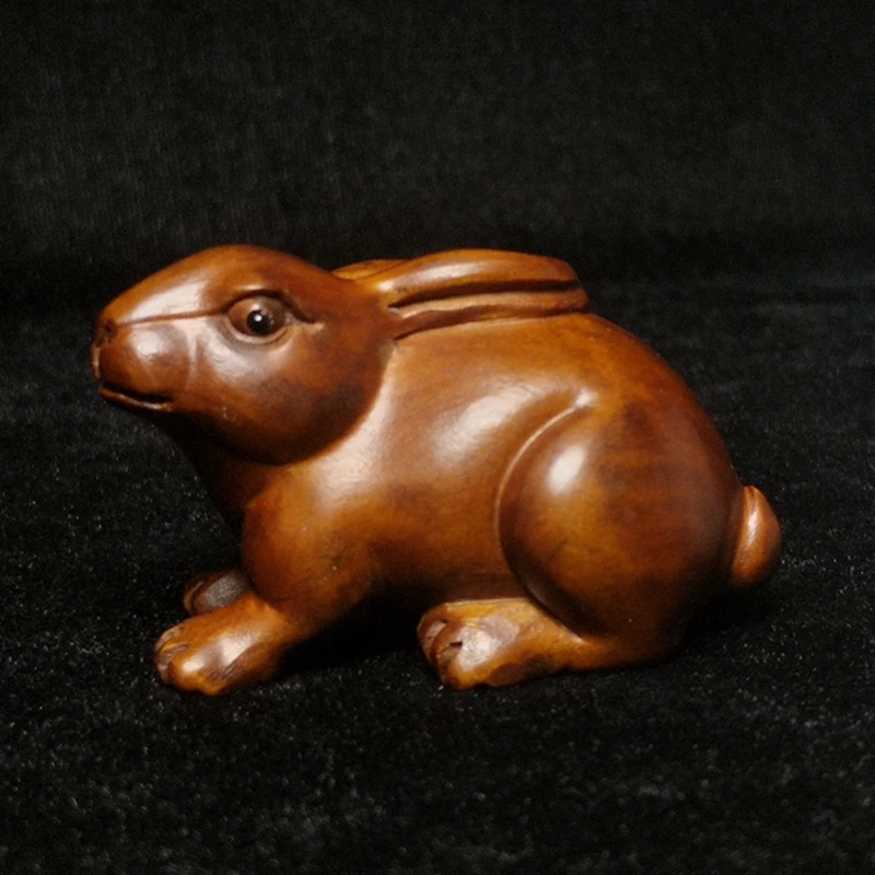 Japanese boxwood hand carved Lovely Rabbit Figure statue netsuke desk Decoration
Japanese boxwood hand carved Lovely Rabbit Figure statue netsuke desk Decoration
