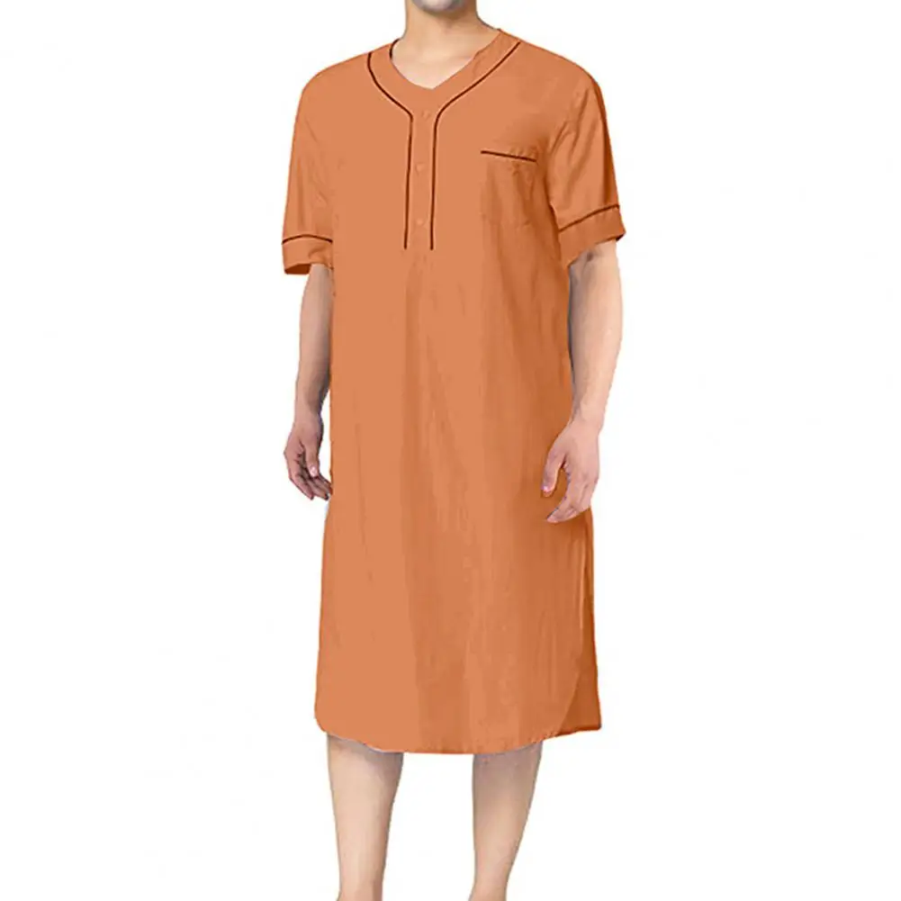 Men V-neck Short Sleeve Casual Nightgown Patch Pocket Solid Color Mid-calf Length Sleep Robe Leisure Nightdress Party Wear
Men V-neck Short Sleeve Casual Nightgown Patch Pocket Solid Color Mid-calf Length Sleep Robe Leisure Nightdress Party Wear