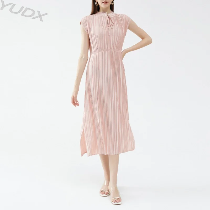 Miyake Summer Standing Collar Dress 2023 New Pleated Design Solid Color Splicing Long Loose Comfortable Forging High Waist Skirt
Miyake Summer Standing Collar Dress 2023 New Pleated Design Solid Color Splicing Long Loose Comfortable Forging High Waist Skirt