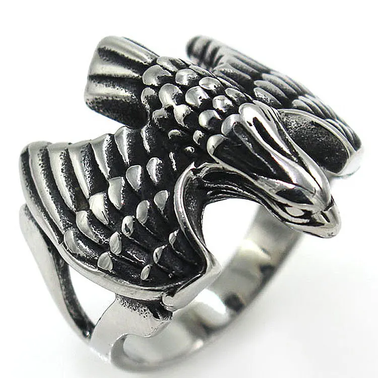 

TOOCNIPA Stainless Steel Flying Eagle Knight Ring Cool Punk Men's Animal Retro Ring Jewelry Vintage Eagle Wing Party Ring Gift