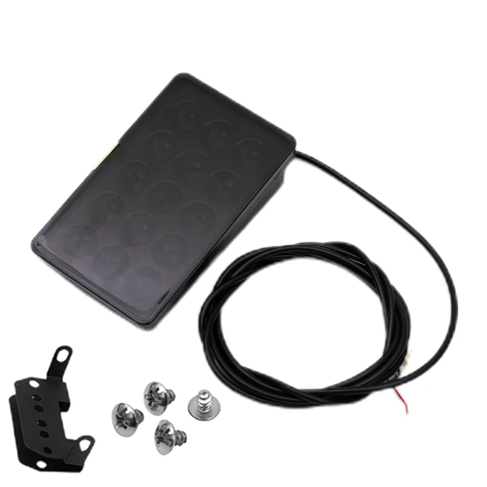 D LED Special Design LED Rear Third Brake Light Brilliant Red Light Fitment Type SUV LED Safety For Night Driving LED Function
D LED Special Design LED Rear Third Brake Light Brilliant Red Light Fitment Type SUV LED Safety For Night Driving LED Function