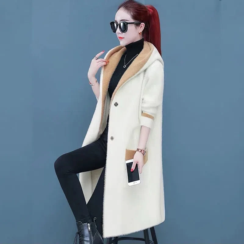 2022 New Imitation Mink Fleece Outerwear Double Layer Thick Warm Winter Jacket Women Large Size Long Hooded Imitation Fur Coat
2022 New Imitation Mink Fleece Outerwear Double Layer Thick Warm Winter Jacket Women Large Size Long Hooded Imitation Fur Coat