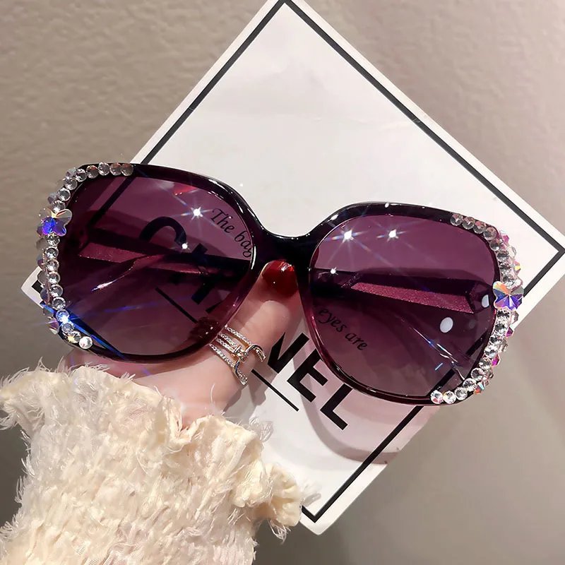 2023 Vintage Big Frame Sunglasses Women Brand Designer Gradient Lens Driving Sun Glasses UV400 Oculos De Sol Feminino
2023 Vintage Big Frame Sunglasses Women Brand Designer Gradient Lens Driving Sun Glasses UV400 Oculos De Sol Feminino