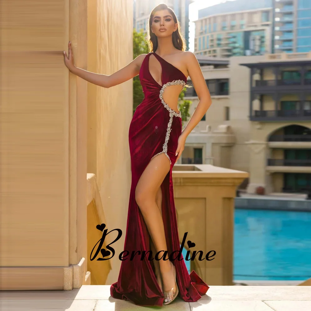 

Bernadine Attractive Velvet Evening Dresses For Wedding One Shoulder Slit Rhinestones Sweep Train Vestidos Robes De Soirée