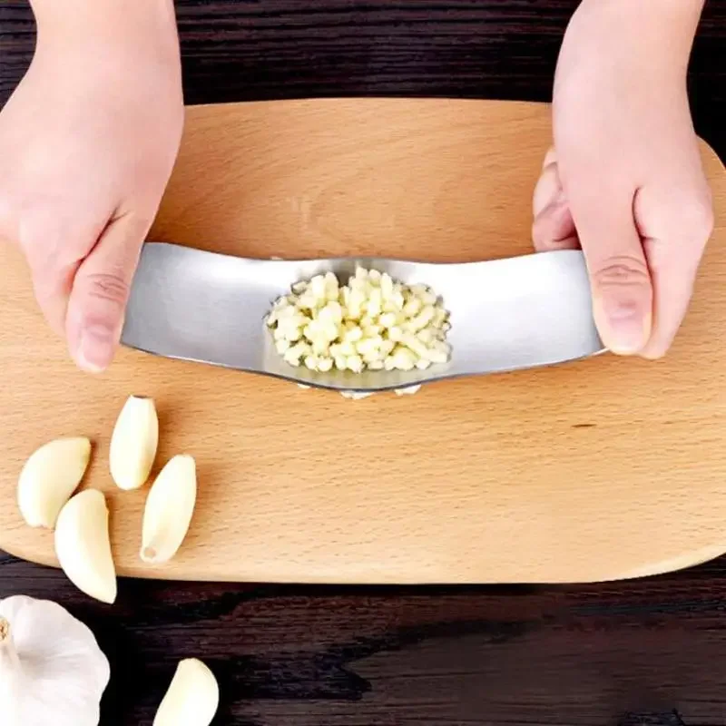 New Kitchen Gadgets Stainless Steel Garlic Press Crusher Cooking Tools Manual Garlic Mincer Chopping Fruit Vegetable Tools
New Kitchen Gadgets Stainless Steel Garlic Press Crusher Cooking Tools Manual Garlic Mincer Chopping Fruit Vegetable Tools