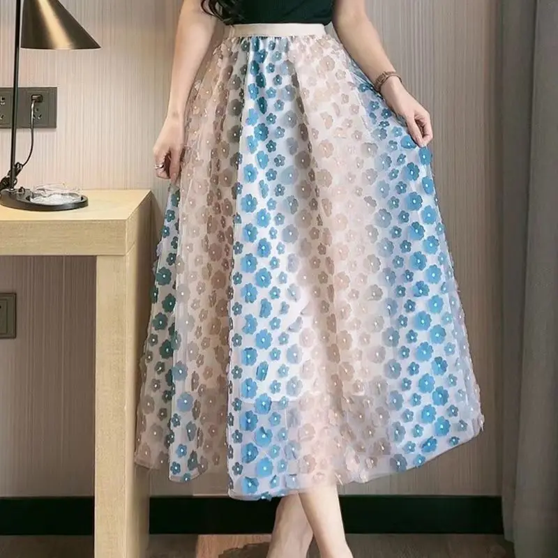 2023 Summer New Embroidery Flower Contrast colour Tulle Skirt for Women Female High Waist Slim Mid Fluffy A-line Skirt
2023 Summer New Embroidery Flower Contrast colour Tulle Skirt for Women Female High Waist Slim Mid Fluffy A-line Skirt