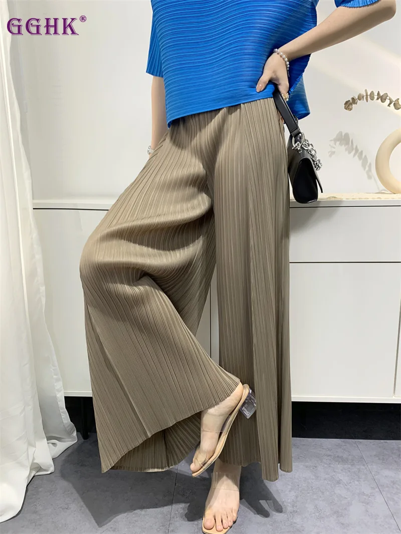 

GGHK Miyake Niche Design Pleated Wide-leg Flared Pants 2023 Summer New High-waisted Casual Pants Loose Large Size Pleated Pants