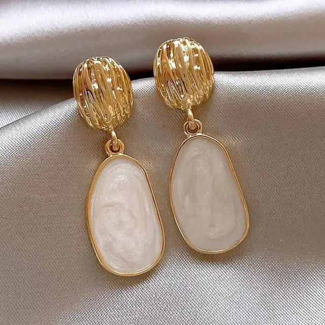 Boucles d'oreilles pendantes ovales en émail blanc pour femmes, boucles d'oreilles pendantes en métal irrégulier vintage, déclaration de bijoux à géométrie irrégulière, huile, nouveau 1