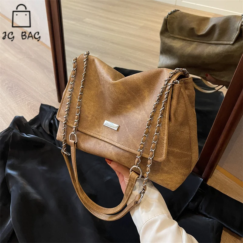 

This Year's PoPular Women's bag New With TexTured Chain Single Shoulder chic clever beautiful exquisite fashion small sexy charm