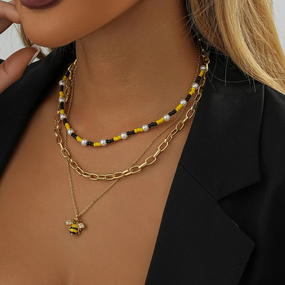 Cute Little Bee Rice Beads Multi-layered Pendant Necklace for Women Trendy Ladies Necklace 2023 Fashion Jewelry Wholesale
Cute Little Bee Rice Beads Multi-layered Pendant Necklace for Women Trendy Ladies Necklace 2023 Fashion Jewelry Wholesale