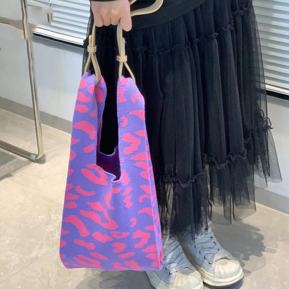 

Designer Leopard Crochet Women Handbags Brands Knitting Wrist Bags for Women Fashion Shoulder Bag Female Tote Shopper Purse 2022