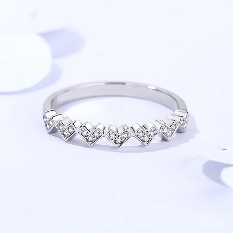

Heart shaped single row ring women's 925 sterling silver simple love ring in Europe and America with micro-set zircon closure pl