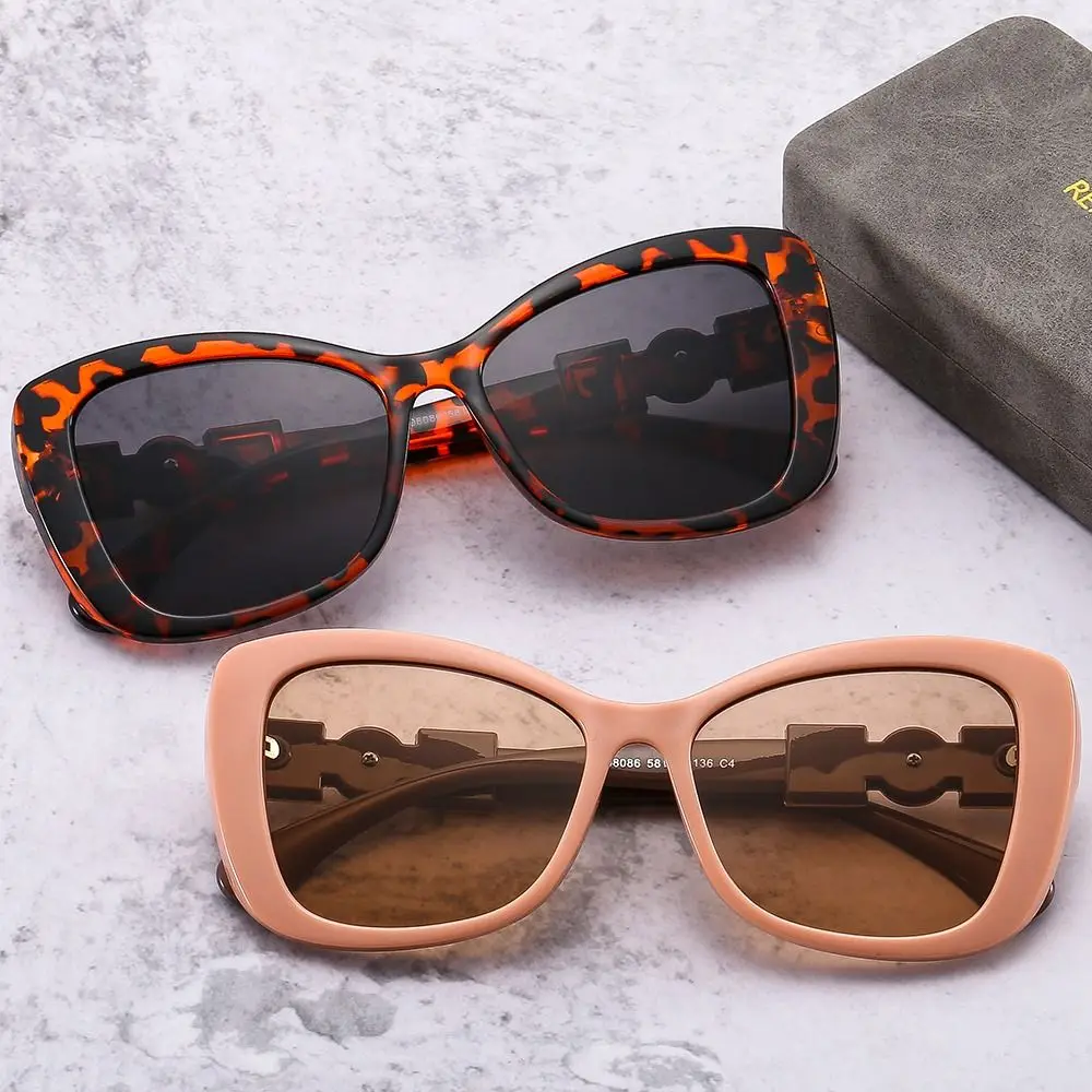 2023 Retro Pearl Sunglasses Women Butterfly-Shaped Sun Glasses Lady Trendy Shades Eyewear UV400 Sunglasses
2023 Retro Pearl Sunglasses Women Butterfly-Shaped Sun Glasses Lady Trendy Shades Eyewear UV400 Sunglasses