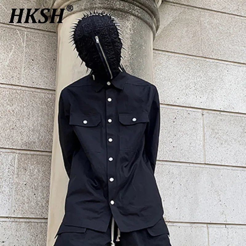 

HKSH Spring Autumn New Men's Tide Dark RO Cotton Safari Style Shirt Loose Fit Casual Fashion Metal Button Decoration Tops HK1432
