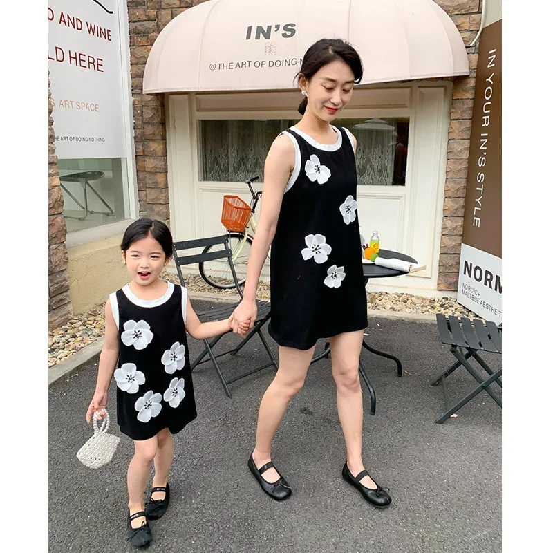 

Mother and Daughter Matching Party Dress Sleeveless Flower Mommy and Me Summer Dresses 2023 New Mom and Baby Girl Cotton Clothes