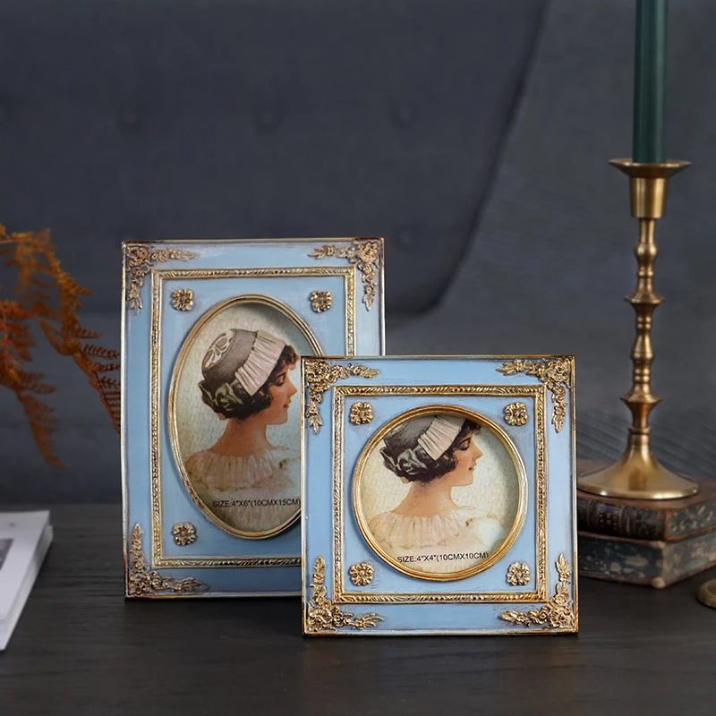 French Pastoral Photo Frame Simple Blue Resin Retro Carved Picture Frame Creative Home Decoration Wedding Photo Frame Ornaments 
French Pastoral Photo Frame Simple Blue Resin Retro Carved Picture Frame Creative Home Decoration Wedding Photo Frame Ornaments