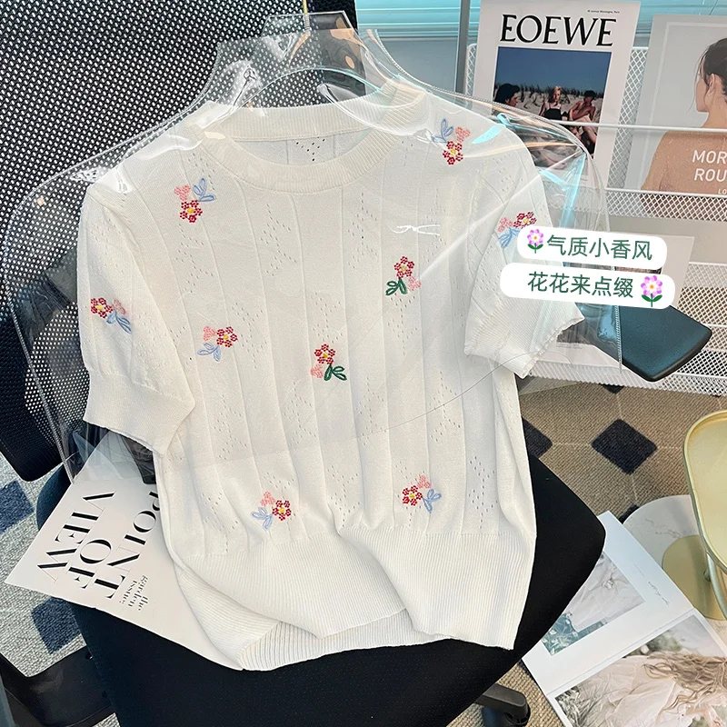 Flower Embroidery Hollow Out Knitted Short-sleeved Sweater Women's Pullover Summer New Design Loose Knitwear Top T-shirt Woman
Flower Embroidery Hollow Out Knitted Short-sleeved Sweater Women's Pullover Summer New Design Loose Knitwear Top T-shirt Woman