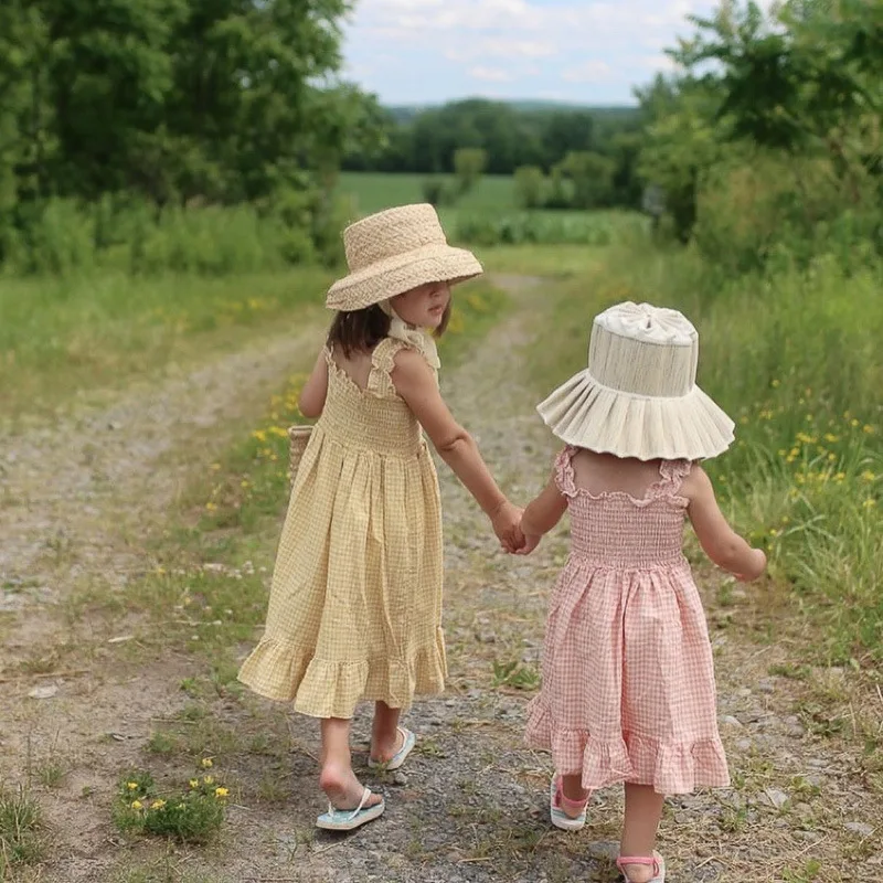 2023 Baby Girls Summer Dress Plaid Kids Girl Dress Sleeveless Cotton Princess Girls Party Dress
2023 Baby Girls Summer Dress Plaid Kids Girl Dress Sleeveless Cotton Princess Girls Party Dress