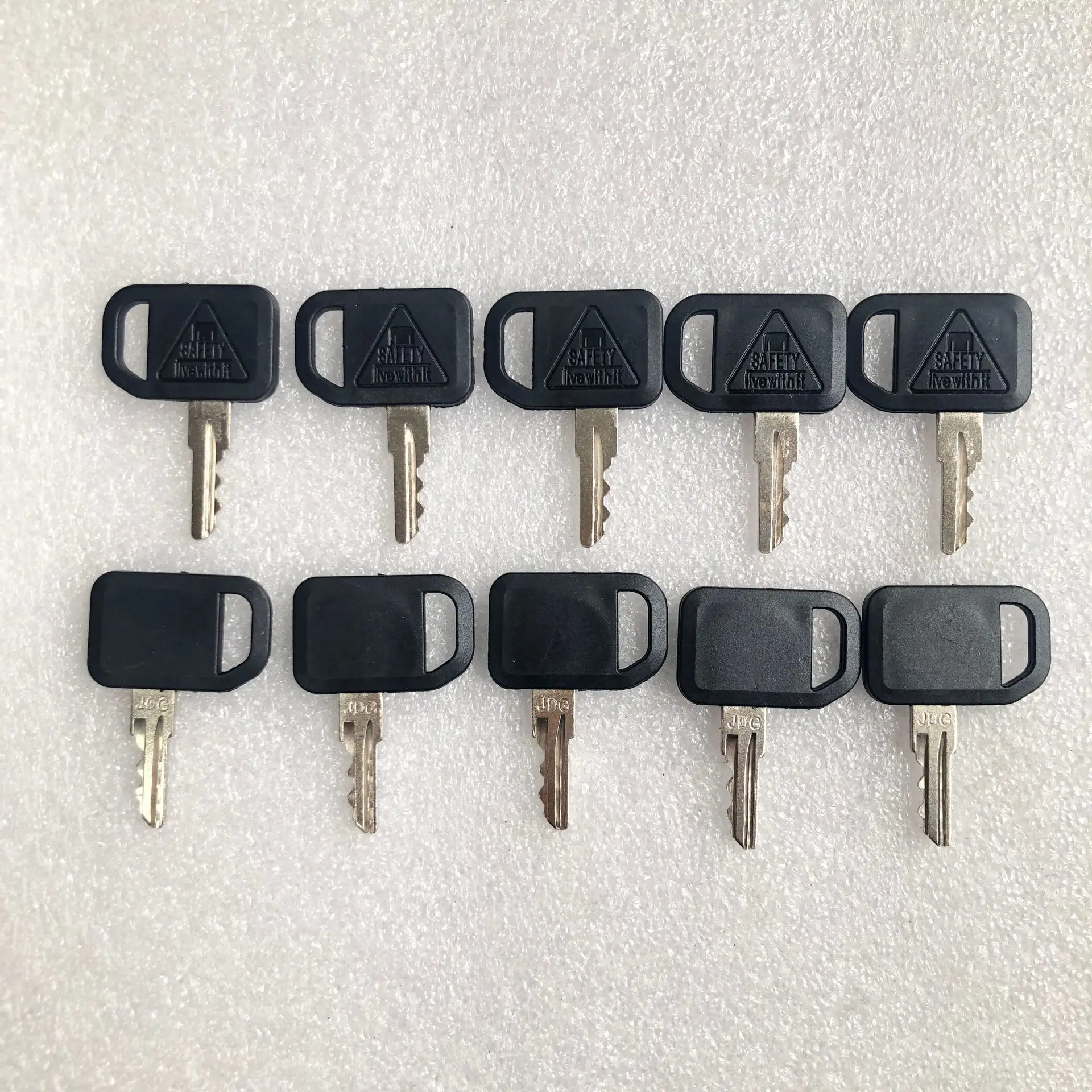 

10PCS JDG Key AM131841 AM101600 For John Deere Gator Ignition Switch GX70 GX75 GX95 RX63 RX73 RX75 RX95