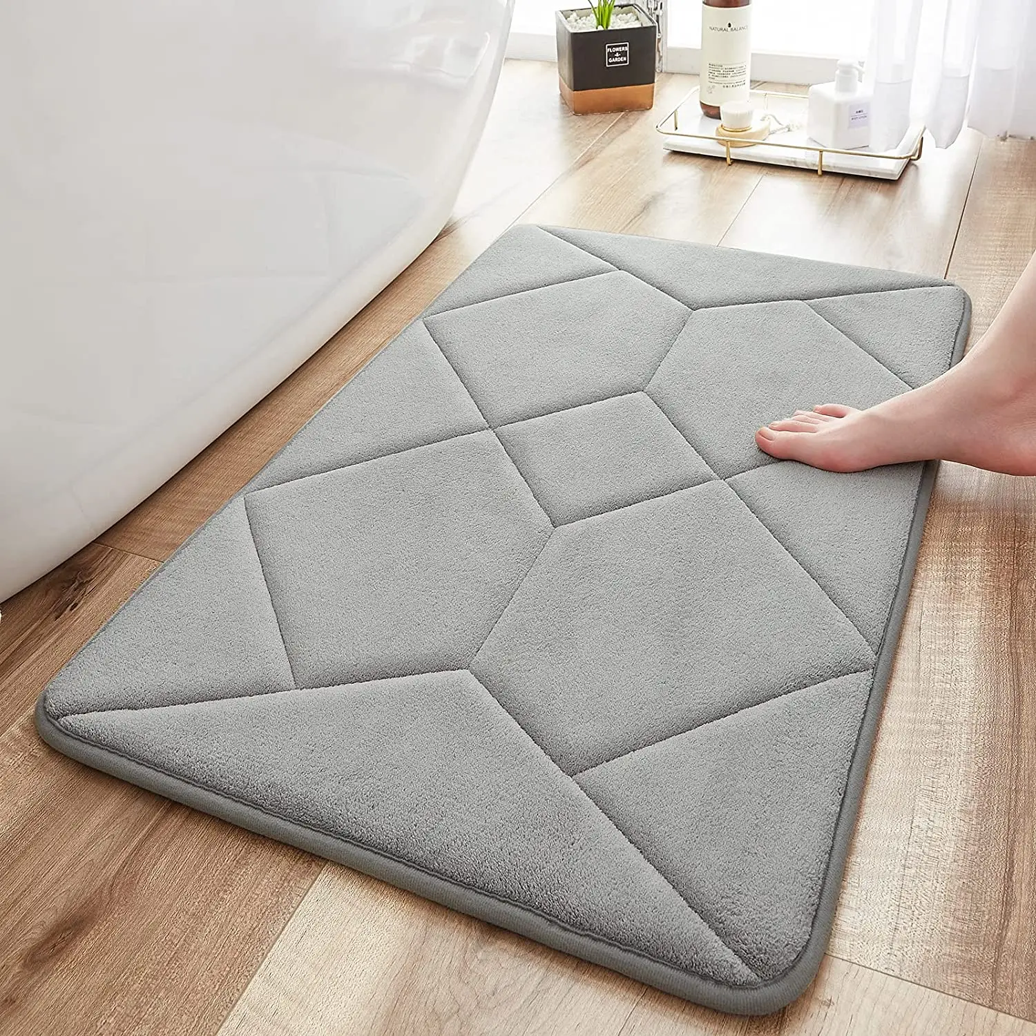 Inyahome Memory Foam Bath Rugs Non Slip Bath Mats for Bathroom Absorbent Rug Machine Washable Quick Dry for Floor Rug Carpet
Inyahome Memory Foam Bath Rugs Non Slip Bath Mats for Bathroom Absorbent Rug Machine Washable Quick Dry for Floor Rug Carpet