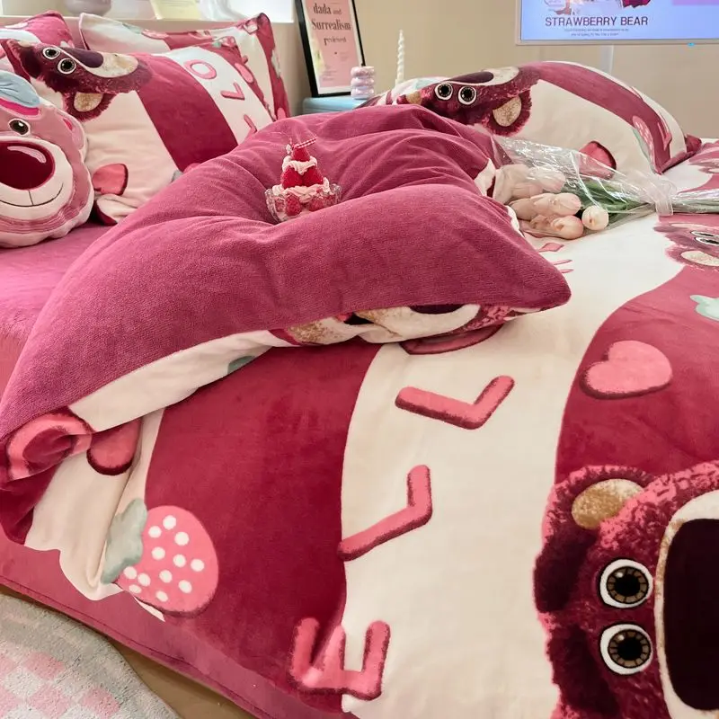 Новый утолщенный молочный бархат с Микки-Маусом Lotso 3 шт. бархат кораллового цвета с маргариткой Удобный И Теплый мужской и женский стиль для студентов
Новый утолщенный молочный бархат с Микки-Маусом Lotso 3 шт. бархат кораллового цвета с маргариткой Удобный И Теплый мужской и женский стиль для студентов
