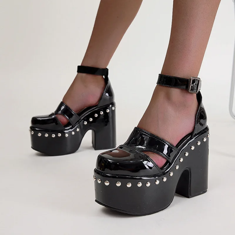 

Rivet Black Gothic Style Women Heeled Shoes Chunky High Heels Cool Summer Platform Pumps Woman Punk Ankle Buckle Sandals Shoes