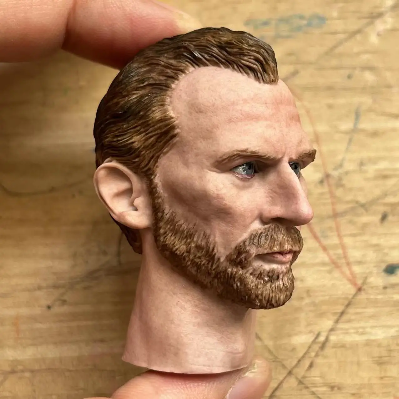 

Scale The Famous Painter Vincent Willem Van Gogh artist Head Sculpt Delicate Paint For 12Inch Action Figure Model collection