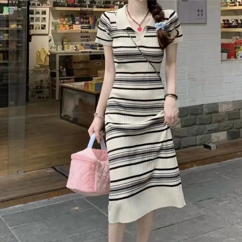 Women Summer New Knit Midi Length Dresses Female Striped Vestidos Ladies Polo Collar Short Sleeve Bodycon Dress Vestidos Q618
Women Summer New Knit Midi Length Dresses Female Striped Vestidos Ladies Polo Collar Short Sleeve Bodycon Dress Vestidos Q618