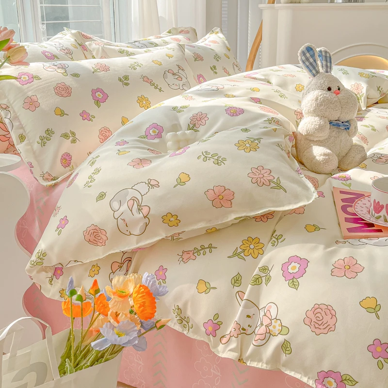 New Cartoon Foral Print Polyester Bedding Set Full Size Soft Thicken Duvet Cover Set with Flat Sheet Quilt Cover and Pillowcase
New Cartoon Foral Print Polyester Bedding Set Full Size Soft Thicken Duvet Cover Set with Flat Sheet Quilt Cover and Pillowcase
