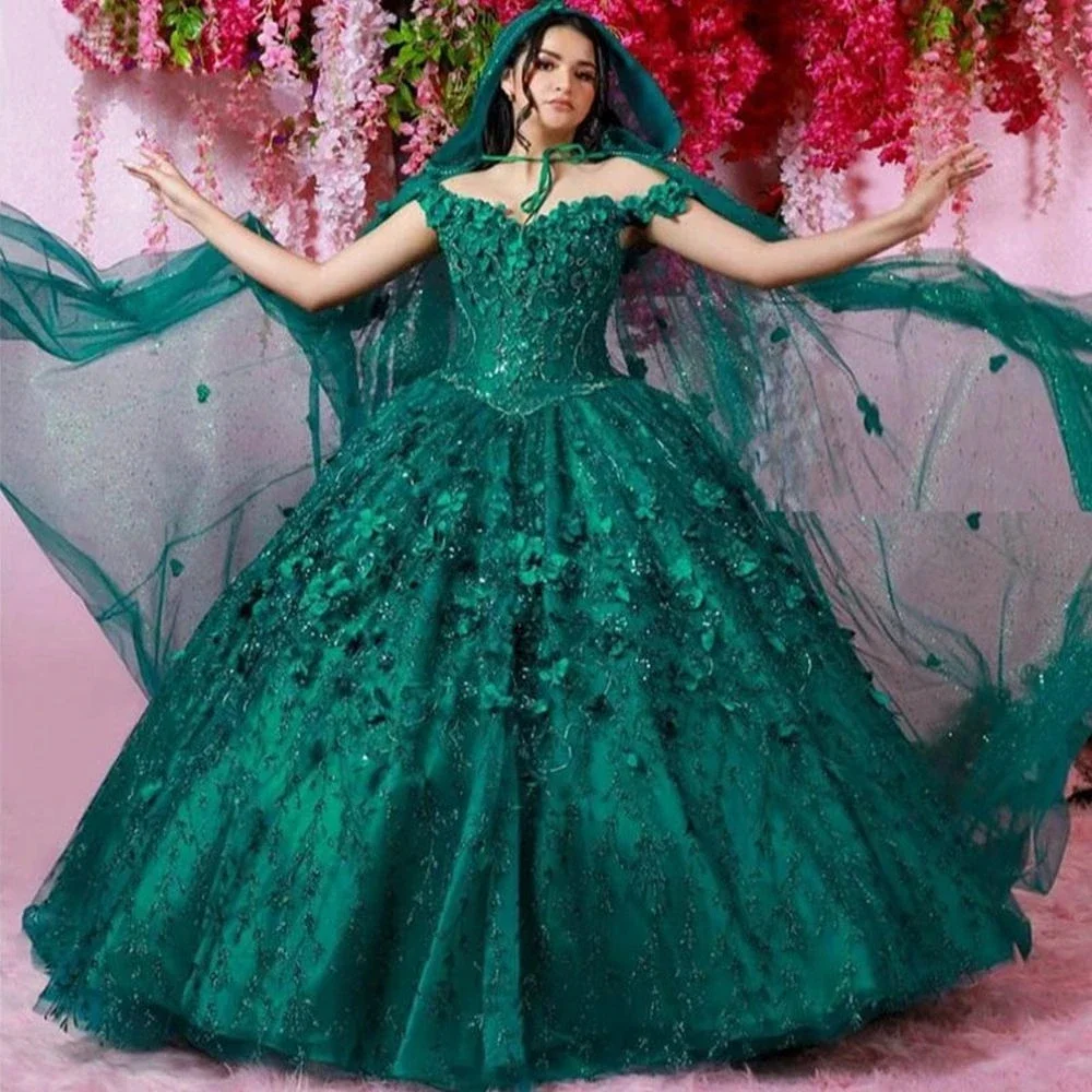 Emerald Green Quinceanera Dresses With Cloak Tulle Ball Gown Beading 3D Flowers Appliqued Lace Vestidos De 15 Años With Wrpas
Emerald Green Quinceanera Dresses With Cloak Tulle Ball Gown Beading 3D Flowers Appliqued Lace Vestidos De 15 Años With Wrpas