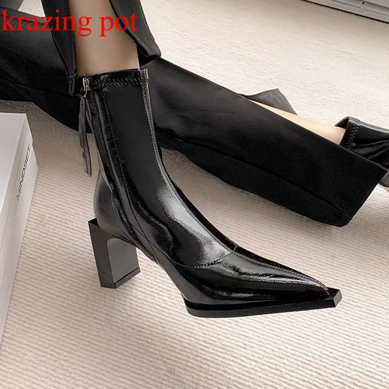 Krazing Pot 2023 Microfiber Leather Pointed Toe Modern Boots Black Thick High Heel European Design Brand Rock Singer Ankle Boots
Krazing Pot 2023 Microfiber Leather Pointed Toe Modern Boots Black Thick High Heel European Design Brand Rock Singer Ankle Boots