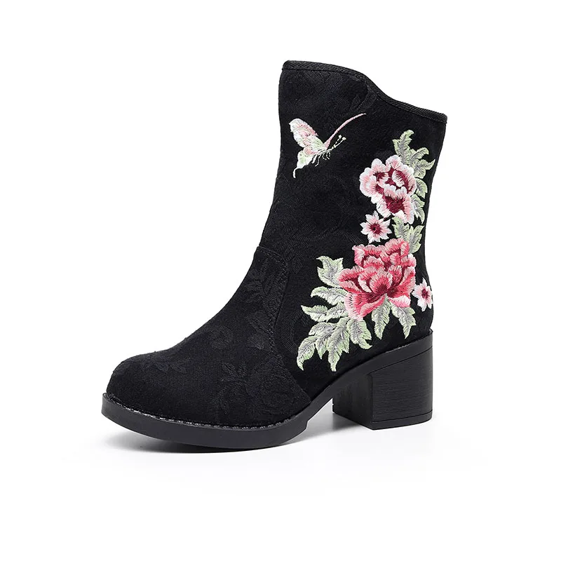 Spring/Autumn And Winter Boots Embroidered Cotton Cloth Shoes Chinese Style Retro High Heel Rong Head Short Boots
Spring/Autumn And Winter Boots Embroidered Cotton Cloth Shoes Chinese Style Retro High Heel Rong Head Short Boots