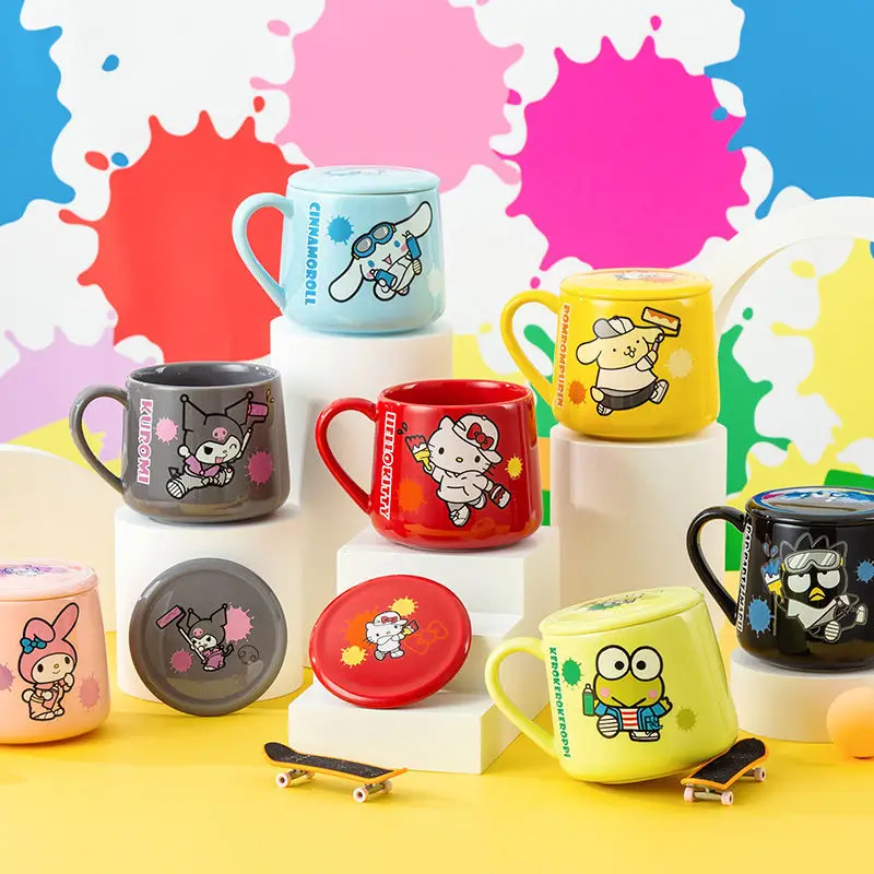 Sanrios мультфильм Kawaii Hello Kittys граффити кружка с крышкой Pom пурин офисная кофейная чашка керамические питьевые чашки для пар дома
Sanrios мультфильм Kawaii Hello Kittys граффити кружка с крышкой Pom пурин офисная кофейная чашка керамические питьевые чашки для пар дома