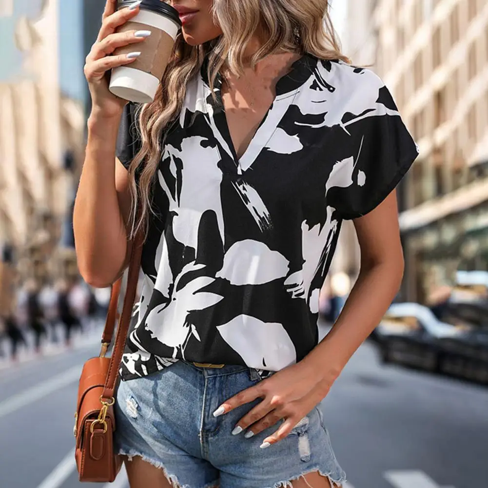 

Women Summer Casual Shirt V-neck Short Sleeve Tee Shirt Printing Contrast Color Loose Fit Casual Blouse Streetwear