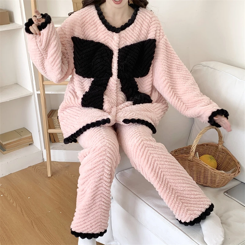 Kawaii Pink Flannel Women's Pajamas Thicken Coral Fleece Loungewear Set Warm Winter Fleece Sleepwear Black Bow Cute Girl Pijamas
Kawaii Pink Flannel Women's Pajamas Thicken Coral Fleece Loungewear Set Warm Winter Fleece Sleepwear Black Bow Cute Girl Pijamas