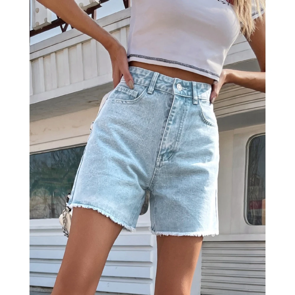 Summer New Fashion Women Washed High Waist Denim Shorts Female Casual Pocket Design Straight Jeans Midi Shorts Streetwear
Summer New Fashion Women Washed High Waist Denim Shorts Female Casual Pocket Design Straight Jeans Midi Shorts Streetwear