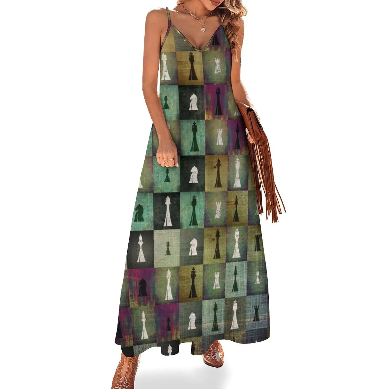 

Элегантное шикарное женское платье без рукавов с рисунком и шахматной доски