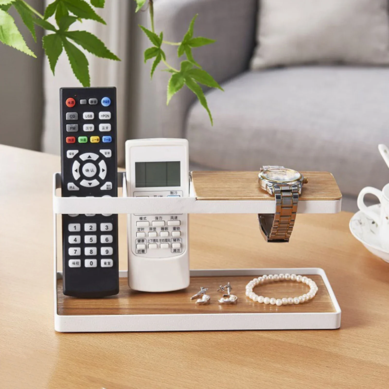 Minimalist Style Bedside Table Storage Rack Watch Glasses Holder Phone Stand Key Hanger Desktop Storage Tray Organizer
Minimalist Style Bedside Table Storage Rack Watch Glasses Holder Phone Stand Key Hanger Desktop Storage Tray Organizer