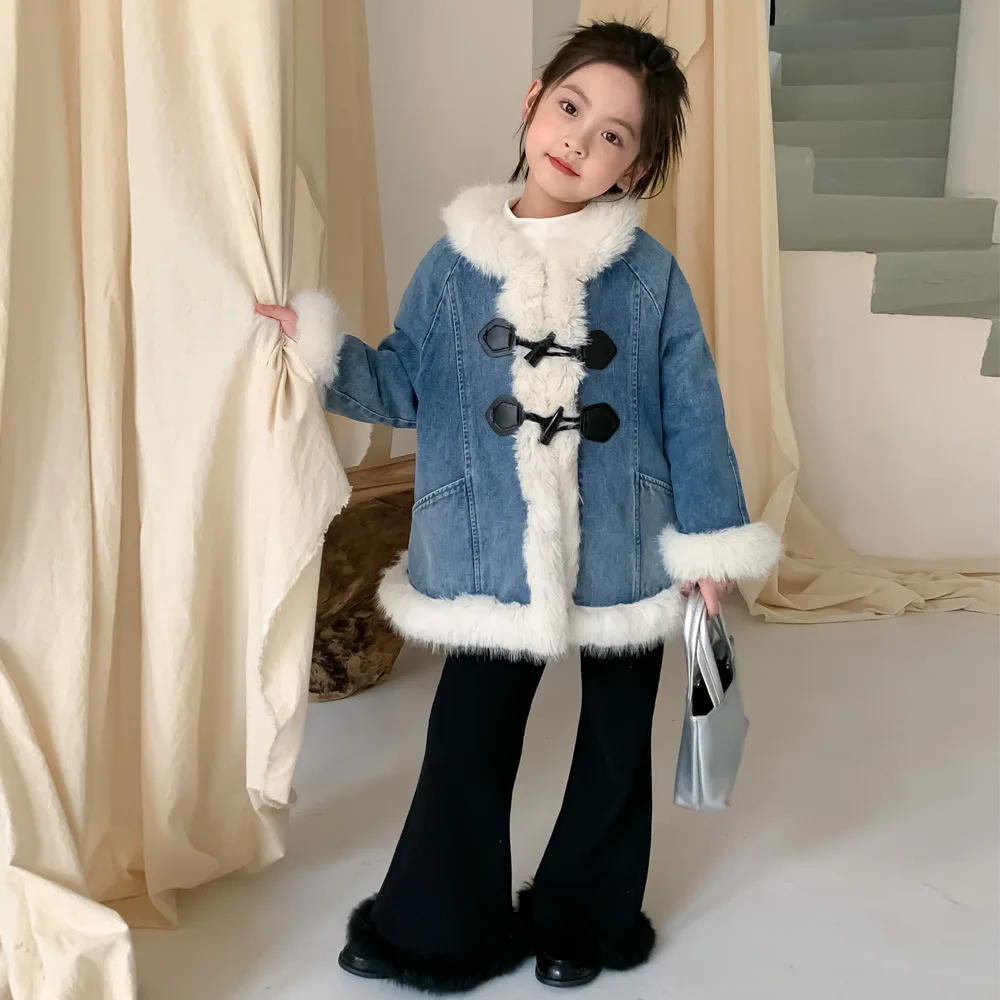 2023 Winter Girls Casual Thick Warm Single Fleece Jeans Coat Baby Kids Children Denim Jacket Outerwear
2023 Winter Girls Casual Thick Warm Single Fleece Jeans Coat Baby Kids Children Denim Jacket Outerwear
