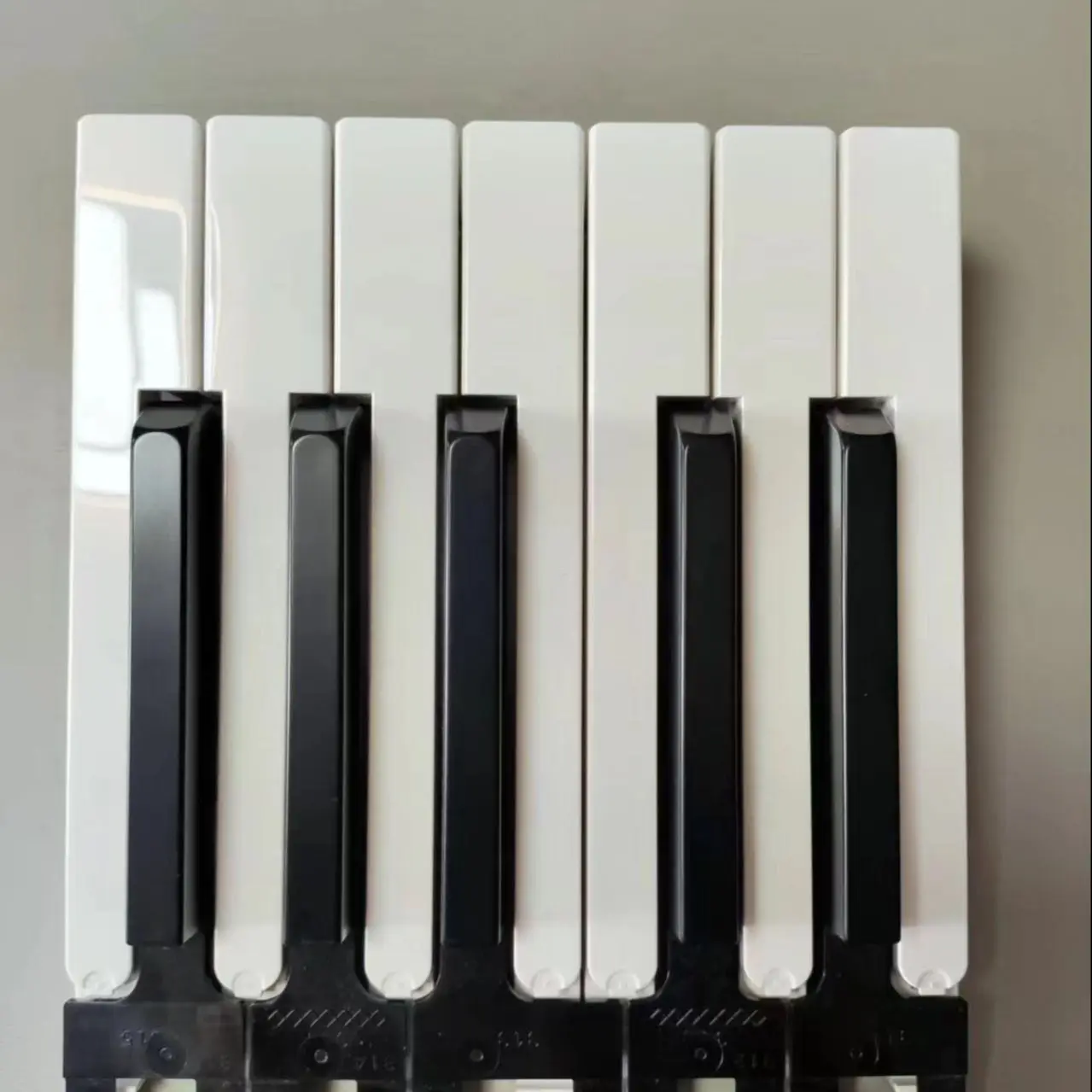 

Digital Piano Repair Part Black white keys For Yamaha KX8 ​DGX-660 ​DGX-650 ​DGX-640 ​DGX-630 ​MM8 ​MOX8 ​MOXF8 ​MX88