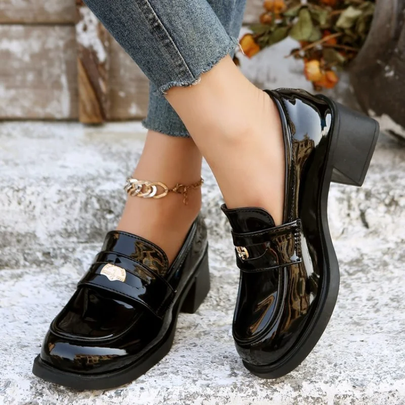 2023 Spring New Women Loafers Simple English Style PU Leather Shoes Fashion High Heel Gold Coin Shoes Retro Woman Shoes Ladies
2023 Spring New Women Loafers Simple English Style PU Leather Shoes Fashion High Heel Gold Coin Shoes Retro Woman Shoes Ladies