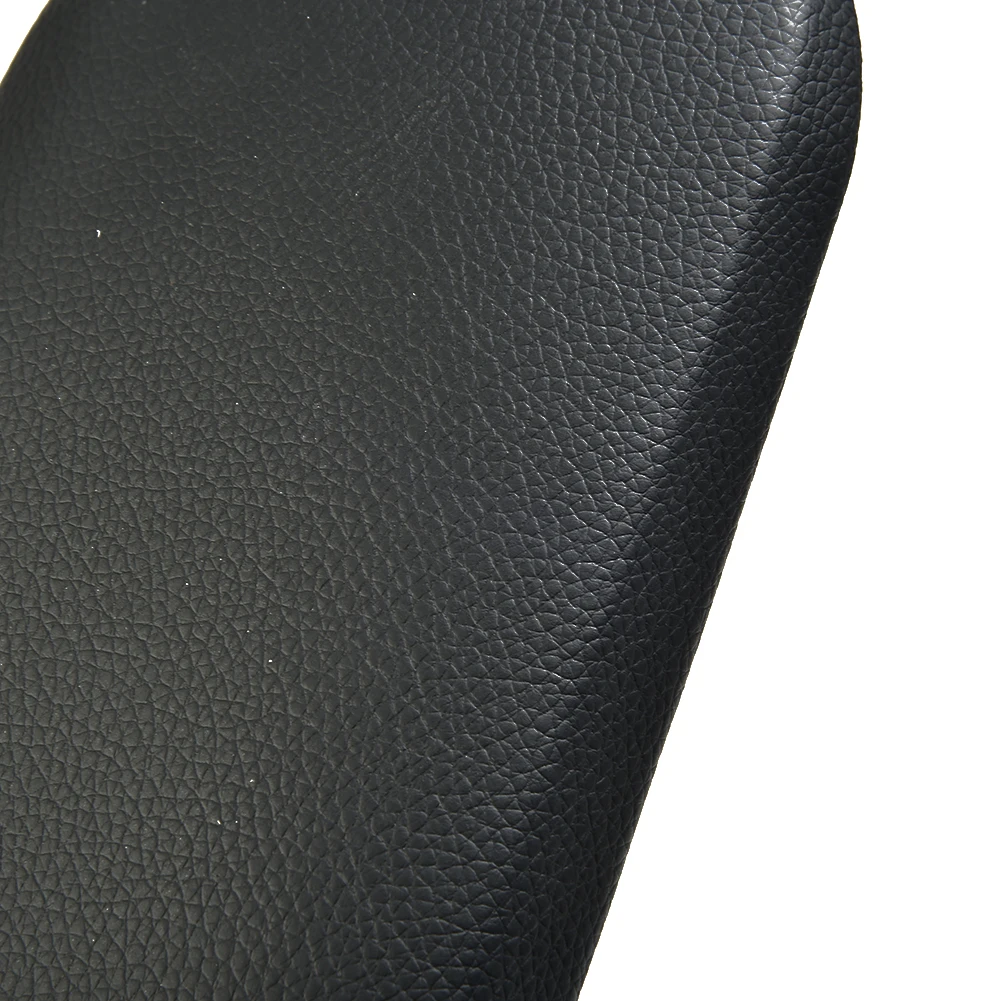 Interior Armrest Cover PU Leather ABS Accessories Armrest Auto Black Cover Inner Parts 18D 867 173 Replacement
Interior Armrest Cover PU Leather ABS Accessories Armrest Auto Black Cover Inner Parts 18D 867 173 Replacement