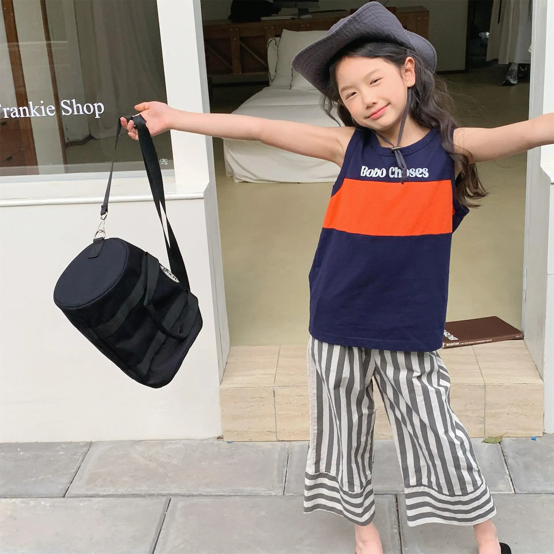 2025 Summer New Girls Sleeveless Vest Letter Print Boys T Shirts Cotton Children Casual Tops Loose Kids Tee Infant Clothes 3 Sa65aa2c8c3e84ba2a0646553e2e7bbc2s