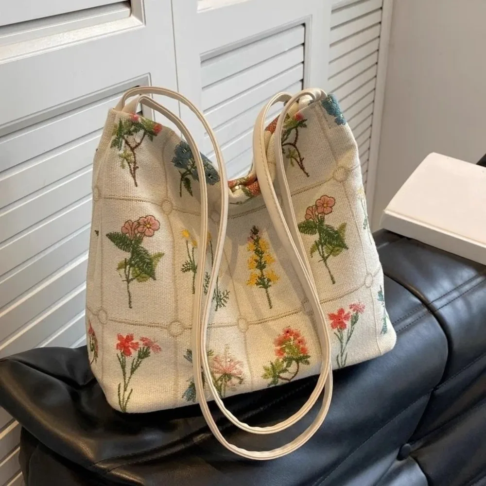 New Large Capacity Embroidered Tote Bag Embroidered Print Soft Polyester Lining Shoulder Bag Versatile Bucket Bag Daily Use New Large Capacity Embroidered Tote Bag Embroidered Print Soft Polyester Lining Shoulder Bag Versatile Bucket Bag Daily Use