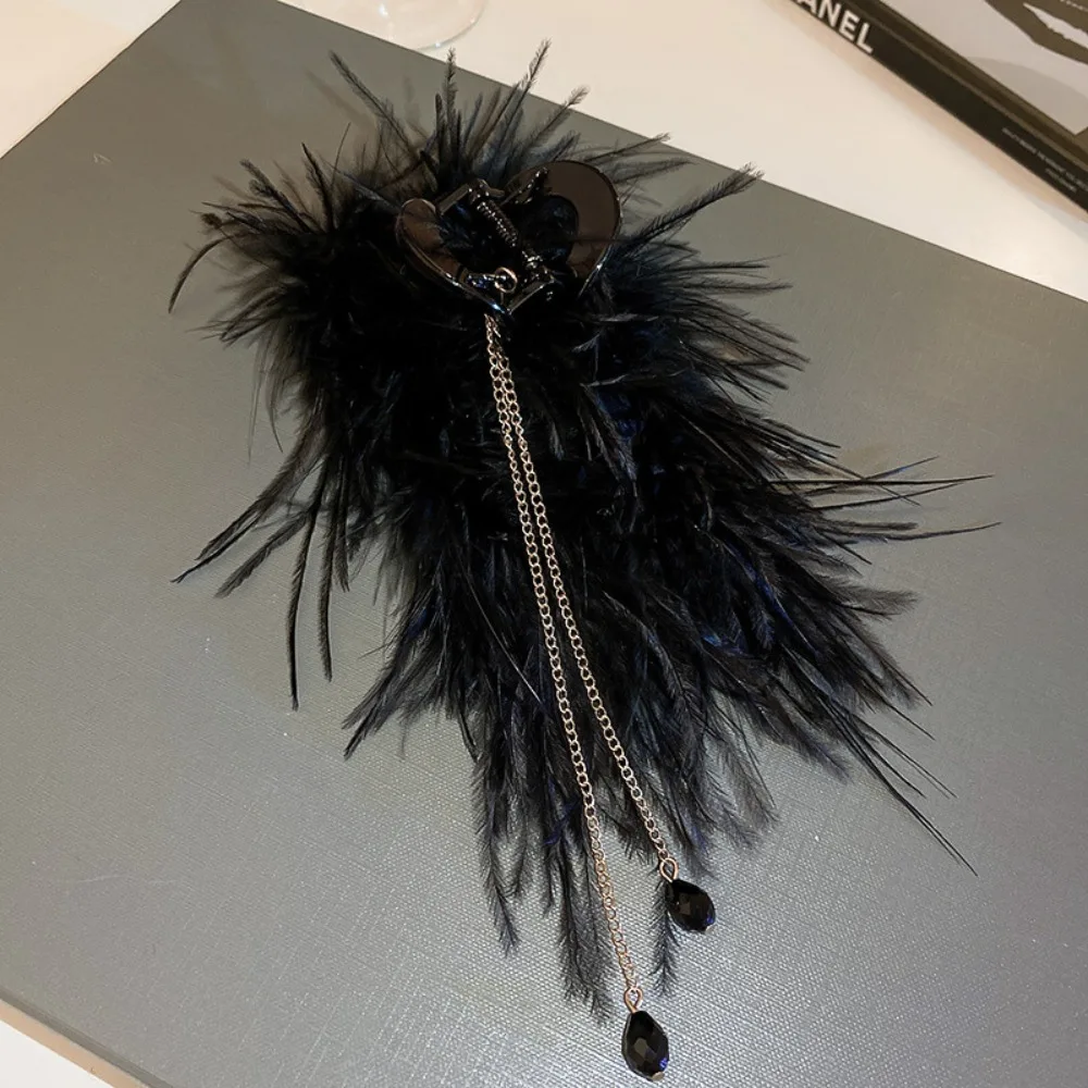 Vintage Large Tassel Autumn Winter Japanese Female Hair Claw Feather Shark Clip Hair Crab Clip Girl's Headwear
Vintage Large Tassel Autumn Winter Japanese Female Hair Claw Feather Shark Clip Hair Crab Clip Girl's Headwear
