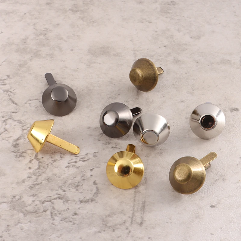 20pcs Metal Bag Accessories Feet Rivets Studs Pierced For Purse Handbag Leather DIY Crafts
20pcs Metal Bag Accessories Feet Rivets Studs Pierced For Purse Handbag Leather DIY Crafts